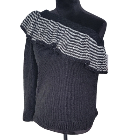 NWT BP. Black & White One Shoulder Ruffe Sweater Size Medium - Picture 3 of 7